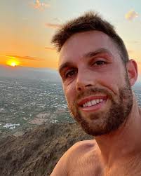 Nicholas V Arapkiles