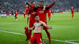 The geographic midpoint between schalke and frankfurt is in 59.67 mi (96.03 km) distance between both points in a bearing of 144.51°. Schalke Vs Eintracht Frankfurt Prediction And Betting Preview 15 Dec 2019