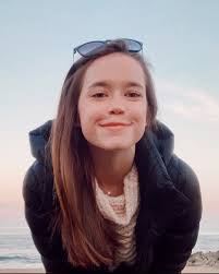 MEET THE RHO GAMMAS! 💫 PART 1 . 1/6: Jenna Doran