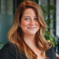 200+ profilů „Mcconomy“