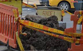 We did not find results for: Avariile Se Tin Lant 60 De Blocuri Din Bucuresti Au Ramas Fara Caldura Si Apa Calda Update