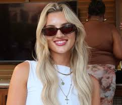 Christin Smith and Wesley Summers's Wedding Website