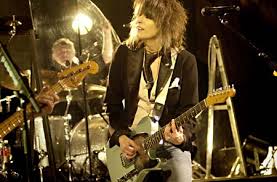 Advance album streams from jack white, chrissie hynde, tombs and first aid kit Review The Pretenders Music The Austin Chronicle