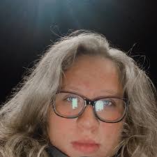 Mackenzie Busch's Instagram, Twitter & Facebook