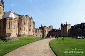 Castle ticket to the ticket office on the day to have it 'unlocked'. Harry Potter Y Leyendas En El Castillo De Alnwick Mad About Travel Blog De Viajes Sobre Escocia