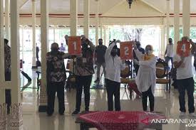 Yang pasti berbeda (jumlahnya) di setiap kecamatan misalnya kecamatan pedurungan jumlahnya paling. Bawaslu Kabupaten Gunung Kidul Perpanjang Pendaftaran Pengawas Tps Antara News
