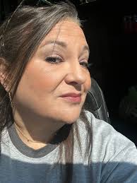 Can I help with Amazon affiliate links for purchases?