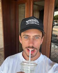 Lane switcher, destination unknown