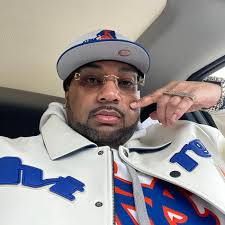 President #DonaldTrump pardons #LarryHoover thanks to #KanyeWest Watch  video here: https://www.instagram.com/p/DKNhAjwOrcI/