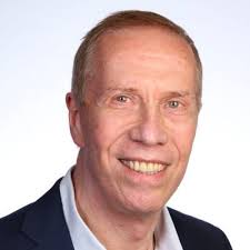 Ross Thorpe (@RossThorpe90)