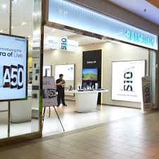 Located in shah alam, vista alam provides accommodation with free wifi, air conditioning, a restaurant and access to a garden with an outdoor pool. Samsung Setia City Mall