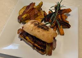 Recette Des Ciabatta Aux Cotes Levees Avec Frites De Patates Douces Et Courge Poivree Frencipes