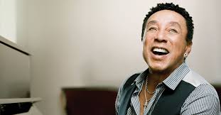 Smokey Robinson On His Changing Eye Color And Growing Up Around Music |  Jenniferhudsonshow.Com