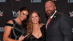 WWE Hall of Famer Reveals Why Ronda Rousey Could Return to ...