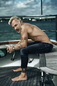 Exclusiva en ¡hola!, gianluca vacchi y sharon fonseca nos presentan a su hija, blu. Dj Producer And Social Media Star Gianluca Vacchi Returns To Amsterdam Dance Event 2019