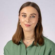 Congratulations to Olivia Vines who has qualified as a Solicitor into our  Corporate team following completion of her training contract.