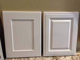 Shaker Style Kitchen Cabinets Vs Raised Kitchen Cabinets Shaker Style Cabinets Shaker Style Kitchens Shaker Style Kitchen Cabinets