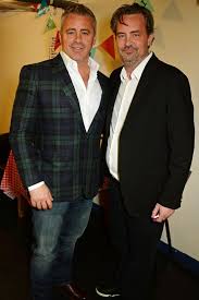 Matthew perry ha puesto a la venta por más de 31 millones de euros el ático de lujo que compró hace dos años en el distrito. Matt Leblanc Dachte Freunde Co Star Matthew Perry War Ein A Loch Vater Brutal Beansprucht Aktuelle Boulevard Nachrichten Und Fotogalerien Zu Stars Sternchen