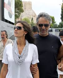 In a facebook message posted tuesday, the italian opera legend said he. Star Tenor Andrea Bocelli Traut Sich Noch Einmal