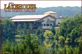 The Bungalow Lakehouse Right Down The Street From My First Condo In Sterling Va This Isn T Just Another Lake House Loudoun County Virginia Northern Virginia