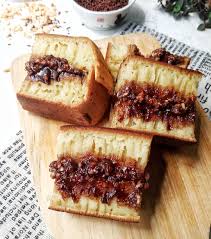 1/2 sendok teh ragi instan (fermipan). Cara Membuat Martabak Manis