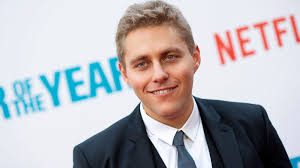 Why Stuart From The Wrong Missy Looks So Familiar