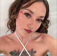 Tattoo artists under $200 an hour in Kelowna to Salmonarm?