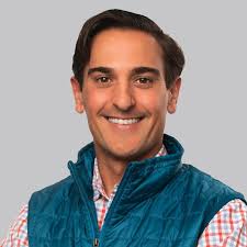 4 Reasons to Listen to Episode 410 with Erik Malmstrom, Army veteran and  CEO of SafeTraces, Inc. Available now at https://beyondtheuniform.org/ 🎧  1️⃣ A thought-provoking alternate view