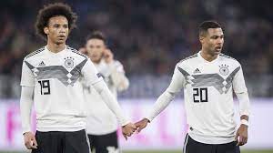 Successful dress rehearsal for germany, milestone for neuer. Serge Gnabry Geht Rassismus Vorfall Bei Landerspiel Nahe