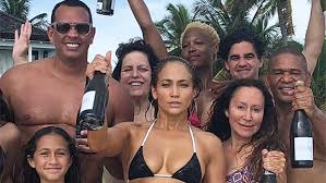 His youngest daughter's name is lynda lopez. Jennifer Lopez In A Bikini Shows Off Abs While Celebrating Birthday Hollywood Life
