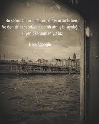 Bu Sehrin Bir Ucunda Sen Diger Ucunda Ben Ve Denizin Tam Ortasinda Demir Atmis Bir Ayriligin Iki Yenik Kahramaniyiz Biz Instagram Ozlu Sozler Kitap Kenari