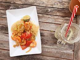 try this healthy meal catering eat fit ch to start in the new year
