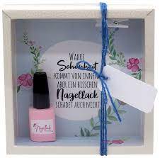 Geldgeschenke und gutscheine ganz originell verpacken. Geldgeschenk Verpackung Nagelstudio Nagellack Manikure Gutschein Geburtstag Weihnachten