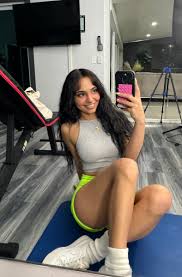 OnlyFans model layladeline - pornpic.com