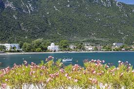 The 45th parallel north is a circle of latitude that is 45 degrees north of earth's equator. Paralela45 Seniori La Bai Termale Kamena Vourla Facebook