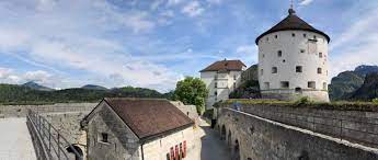 15,00 € for total duration. Kufstein Altstadt Sightseeing Festung Fussgangerzone