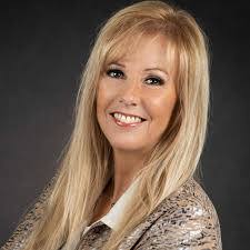 Maria Mock's Instagram, Twitter & Facebook