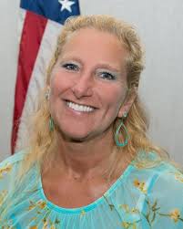 BAE Systems is thankful to have so many loyal, tenured employees. Recently,  employees with over 25 years of service -- including Scott Hembrow,  Elizabeth Turner, and Bruce Houston -- were honored at