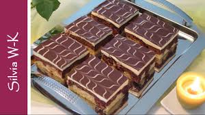 250g weiche butter 200g zucker 1 tl vanillepaste oder vanille extrakt 5 eier (m) 380g mehl (type 405) 3 tl backpulver prise salz 2 el kakao 1 el. Donauwelle Youtube