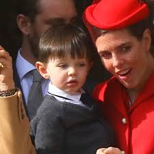 Dans la famille elmaleh, on voudrait… le fils ! Decouvrez Les Premieres Photos Du Fils De Gad Elmaleh Et Charlotte Casiraghi Elle