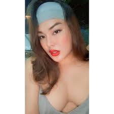 Roxanne Romano's Instagram, Twitter & Facebook