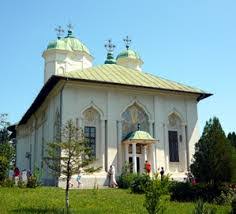 Este adevarat ca minunile tin de credinta si rugaciunea rugatorului, iar nu de marimea, vechimea ori calitatea icoanei. Minunile De La MÄƒnÄƒstirea Cernica Maica Domnului