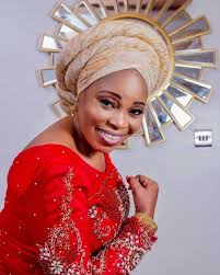 Tope alabi who is a gospel singer surprised her husband, soji alabi with a birthday party. People Giving Fraudsters Money Over My Birthday Gifts Are Funny Tope Alabi Phenomenal