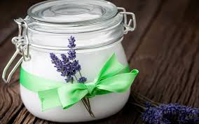 Link link link link arkonun bu tür kremlerinden kullandım eskiden mavi tüpte olan krem gibi yağlı değil güzel bi krem elleri. Evde Vucut Kremi Yapimi Yagli Ve Kuru Ciltler Icin Yemek Com