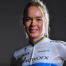 The olympic champion mades an impressive attack with 40km to go, bridging up to the break before going it alone. Anna Van Der Breggen Annavdbreggen Twitter