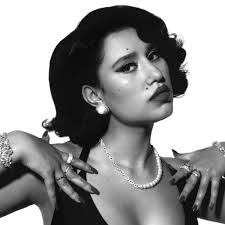 simile a amy : r/amywinehouse