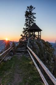 Dieses Schone Bild Vom Latschigfelsen Bei Forbach Sandte Uns Hansi Brand Fur Unseren Fotowettbewerb Macht Auch Mi In 2020 Natur Schwarzwald Baumwipfelpfad Schwarzwald