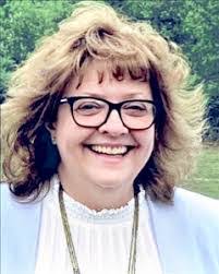 Cecilia Dawson's Instagram, Twitter & Facebook