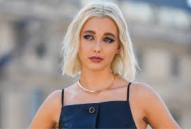 Why Is The Entire Internet Obsessed With Emma Chamberlain? | News | Mtv  Australia