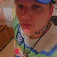 Stream Sky352H1gh music